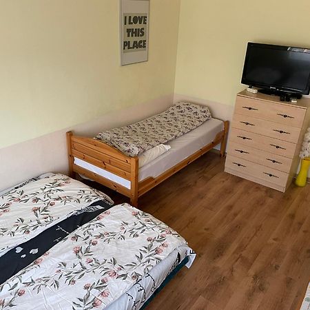 בודפשט Red Locomotive Apartment מראה חיצוני תמונה