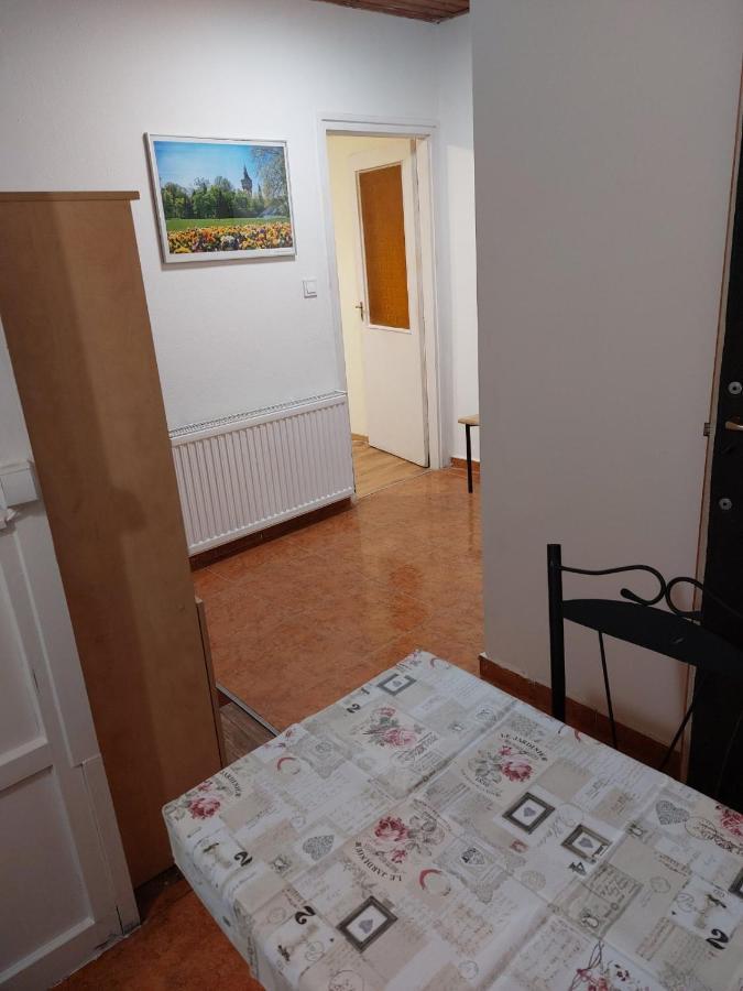 בודפשט Red Locomotive Apartment מראה חיצוני תמונה